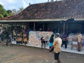 688 KPM di Kalurahan Jetis Terima Bantuan Beras CPP Bulan Juni-Juli